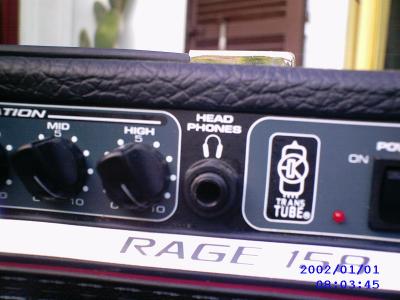 détails de l'ampli Peavey Rage 158