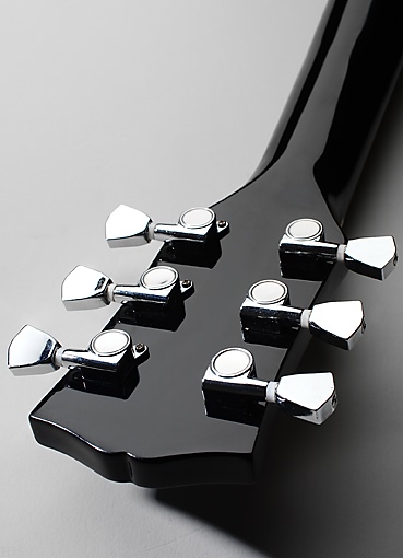 Guitare semi-acoustique noire 2 micros Humbucker