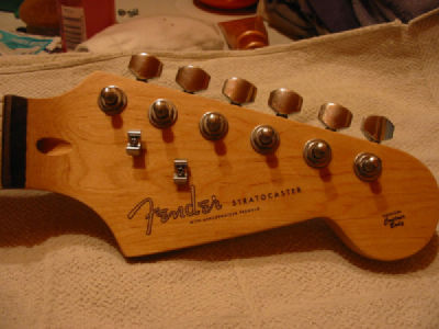 manche complet avec logo pour guitare stratocaster